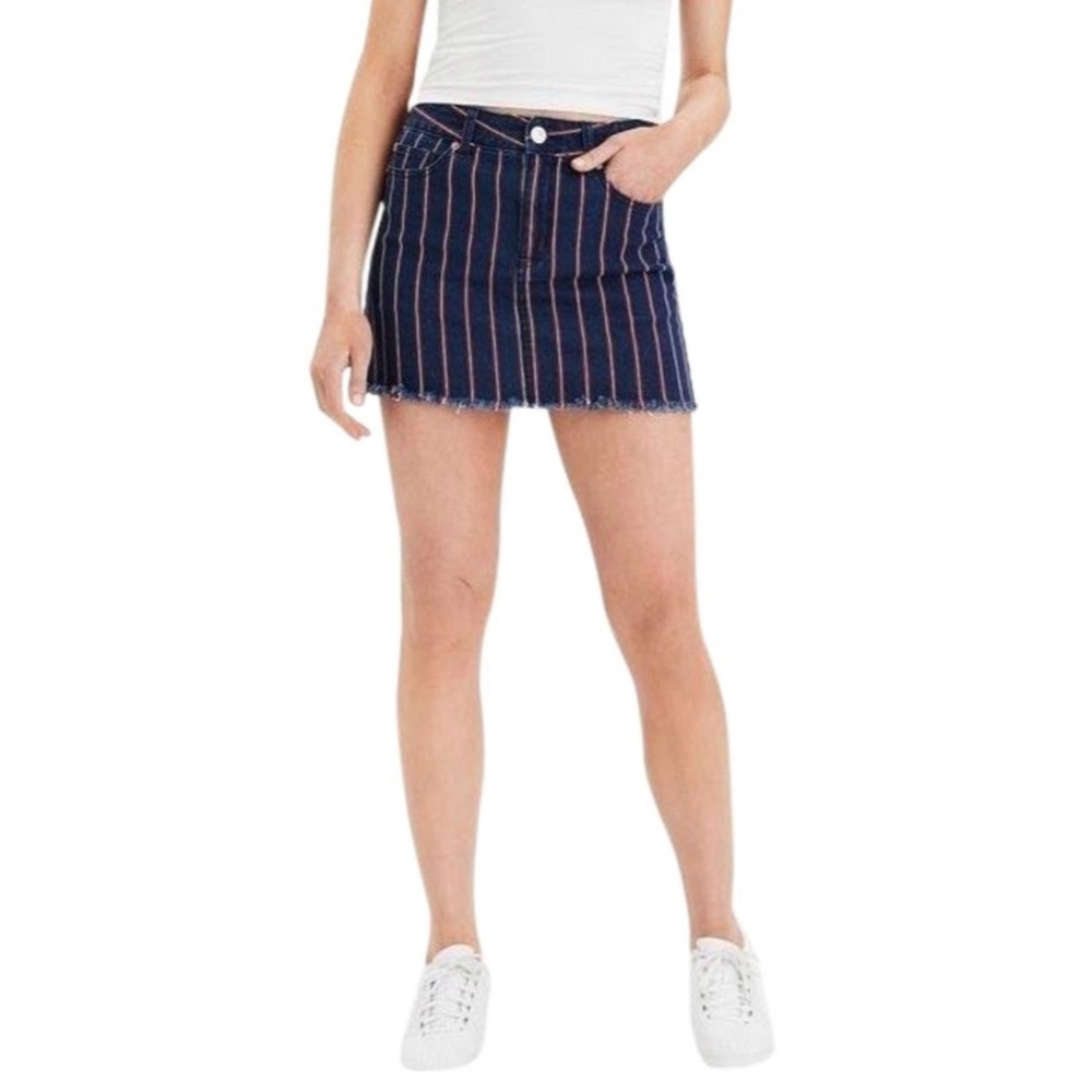 AMERICAN EAGLE OUTFITTERS Hi-Rise Super Stretch Mini Skirt